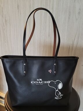 COACH X PEANUTS  Black City Tote Rare Special Edition Collaboration